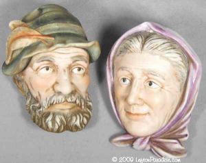 Old Country Couple Head Plaques - 5238